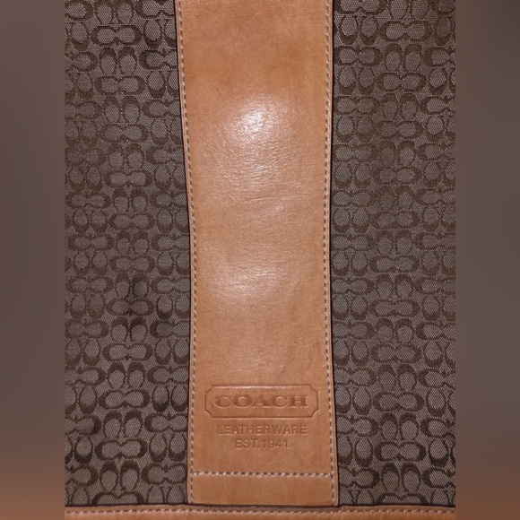 Coach Men's Olive and Tan Signature Messenger Bag - Picture 3 of 16